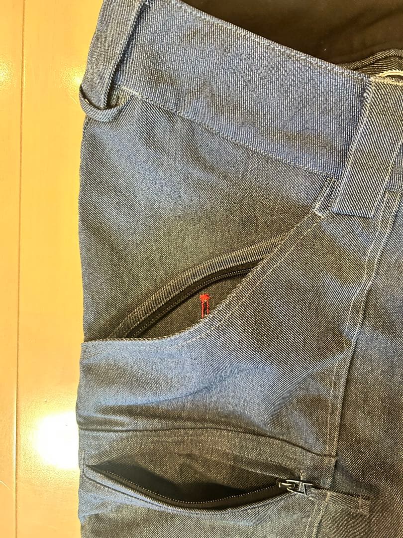 BURTON スノーボードパンツ デニム　雪作業