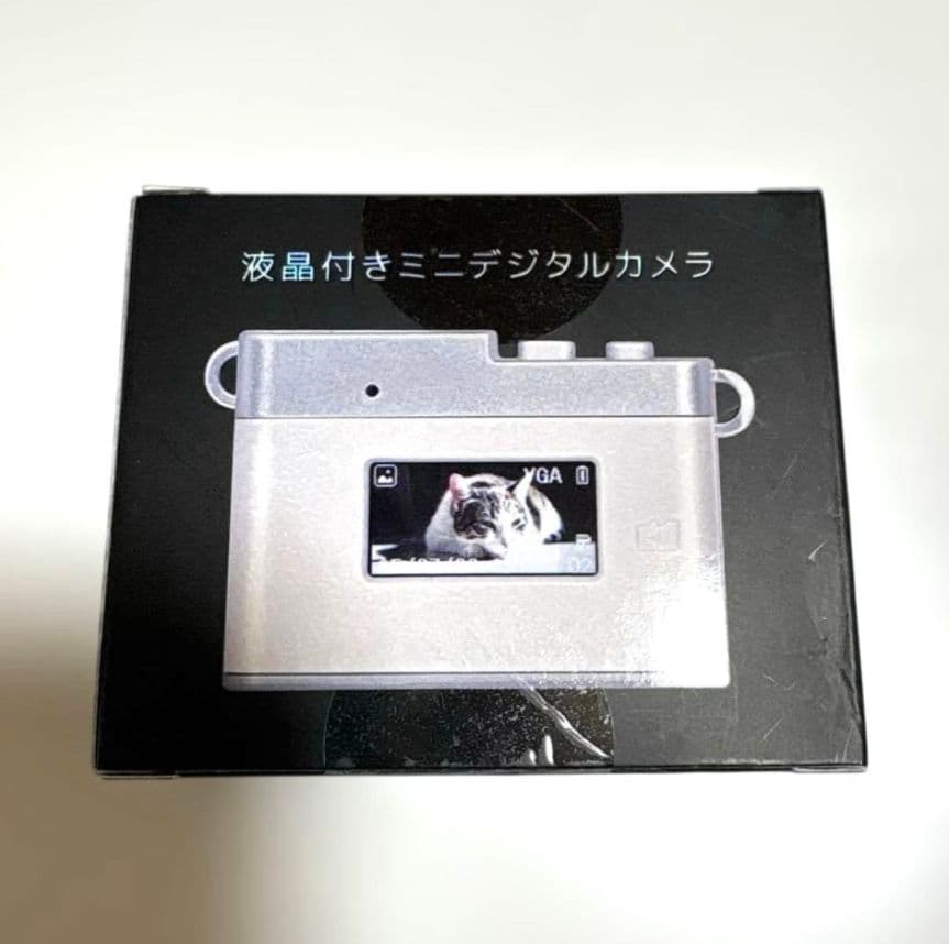 ミニデジタルカメラ 液晶付き　(動画・写真撮影可)　①