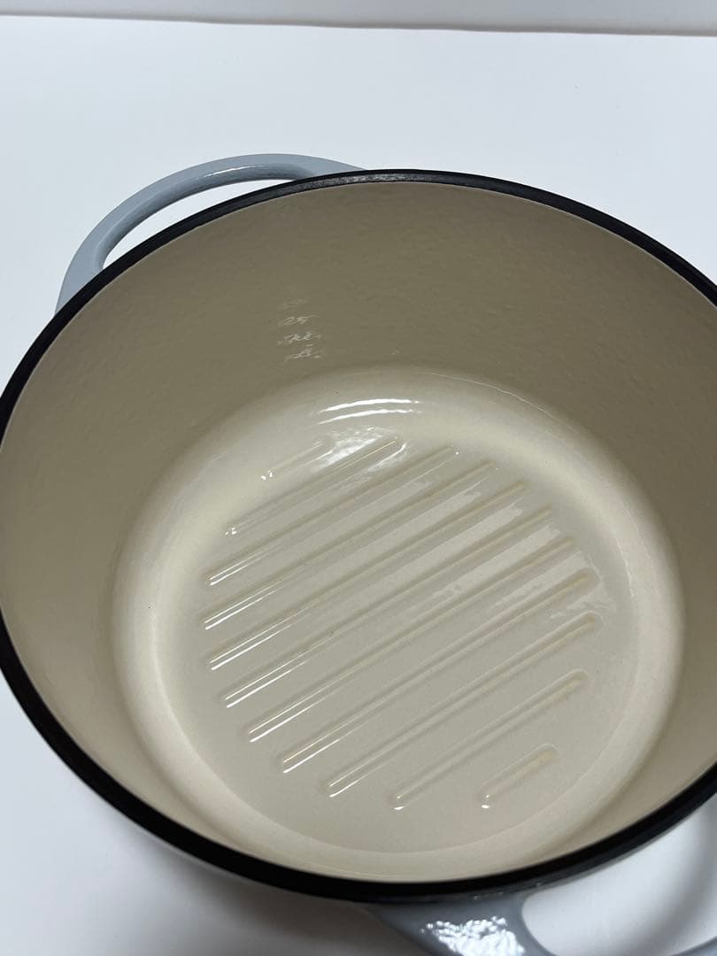 VERMICULAR オーブンポットラウンド 22㎝