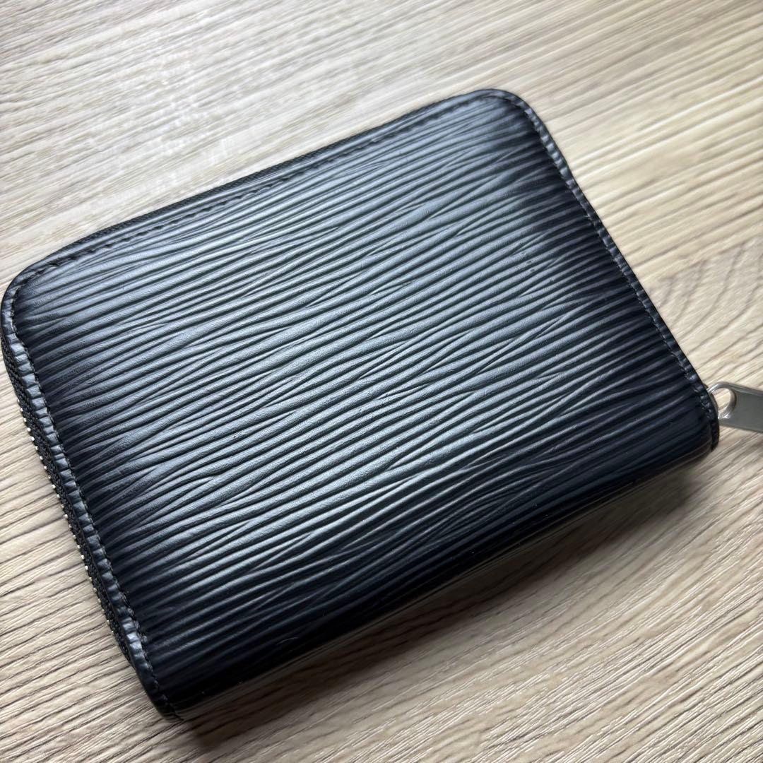 ルイヴィトン エピ ジッピーパース