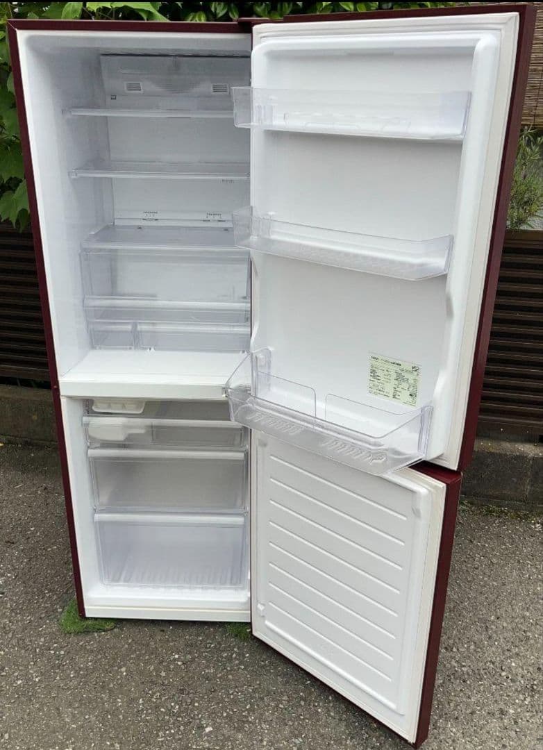 アクア大型2ドア冷凍冷蔵庫　270L ドアアラームLED照明省エネ設計