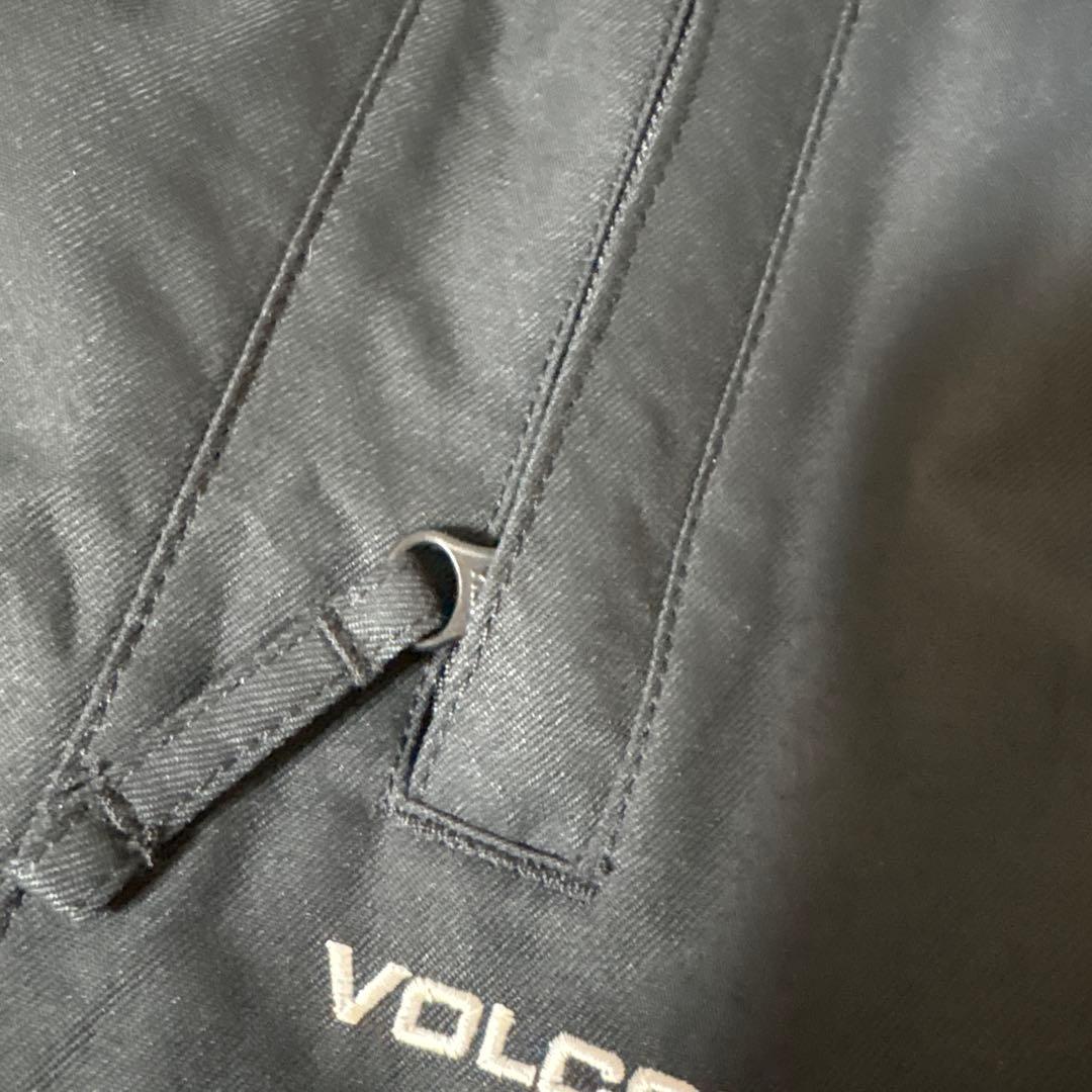 美品　VOLCOM　スノーウェア　上下セット