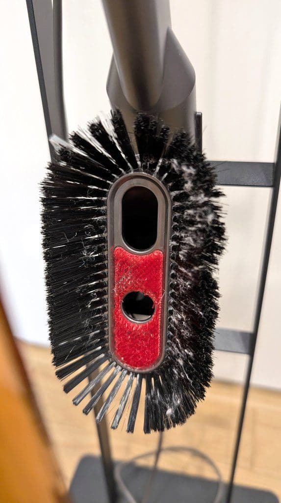 【動作確認済、清掃済】ダイソン　SV12 コードレスクリーナー　本体、ノズル