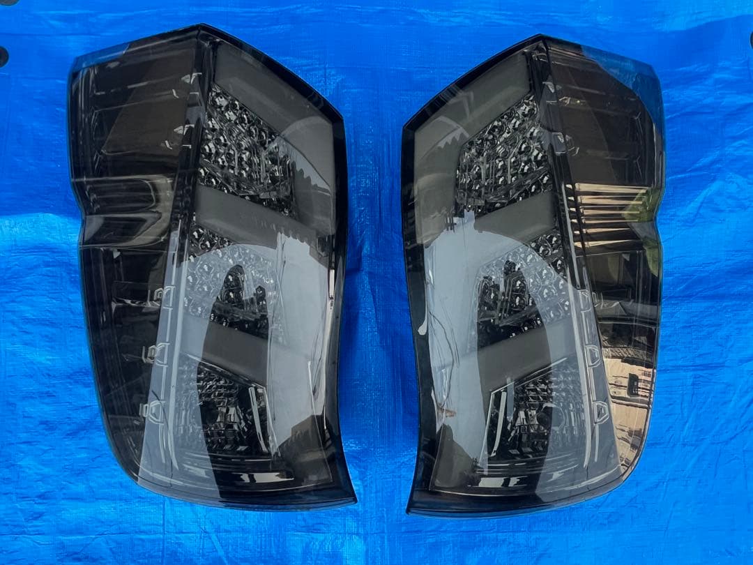 ＨＯＮＤＡ　ステップワゴン　ＲＫ５　左右　ＴＹＣ　ＬＥＤテールライト