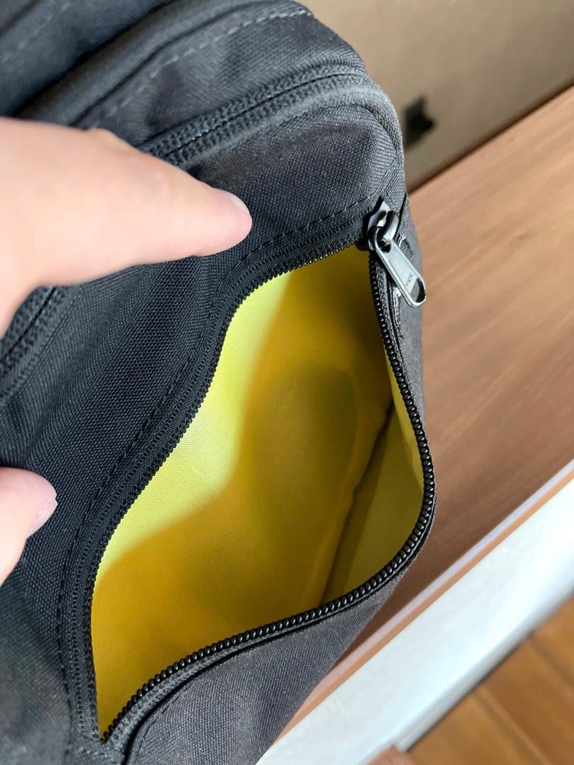 【美品】Hugoo（ハグー）ヒップシートキャリア　黒