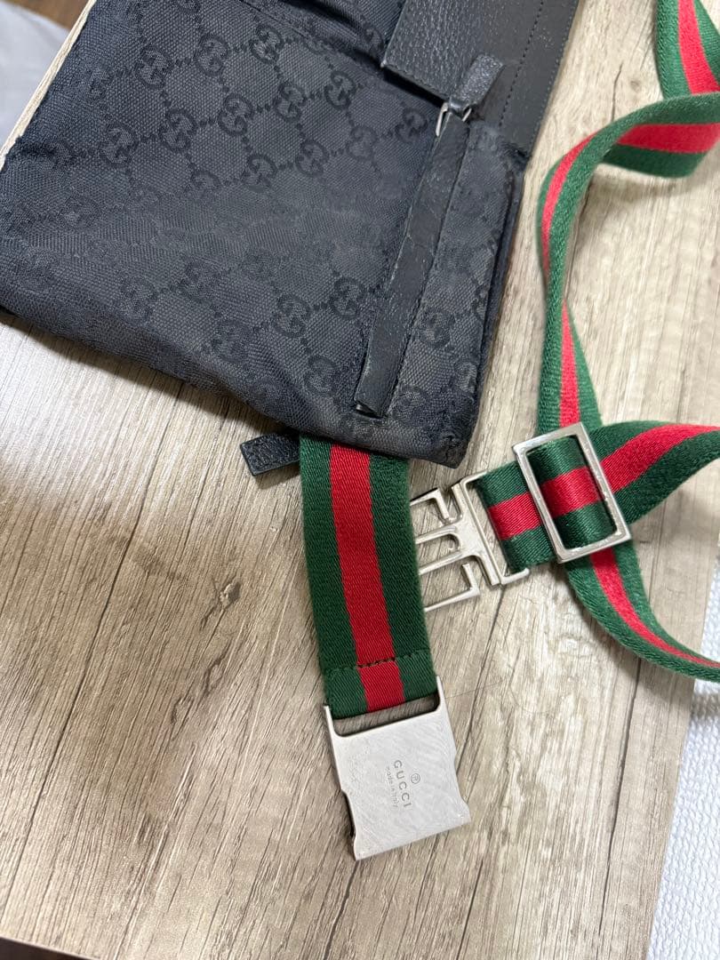 Gucci ボディバッグ ブラック