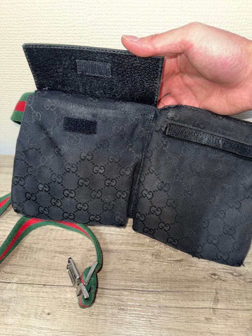 Gucci ボディバッグ ブラック