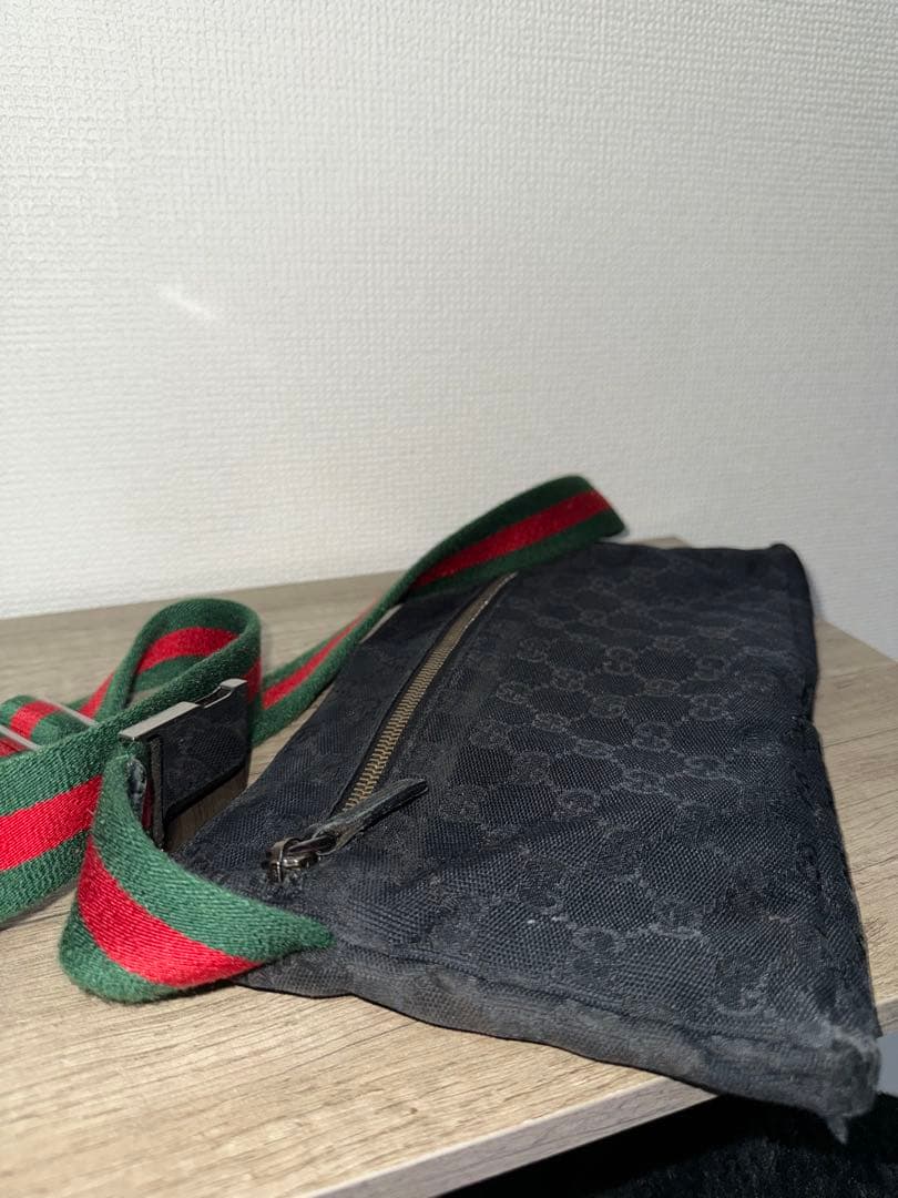 Gucci ボディバッグ ブラック