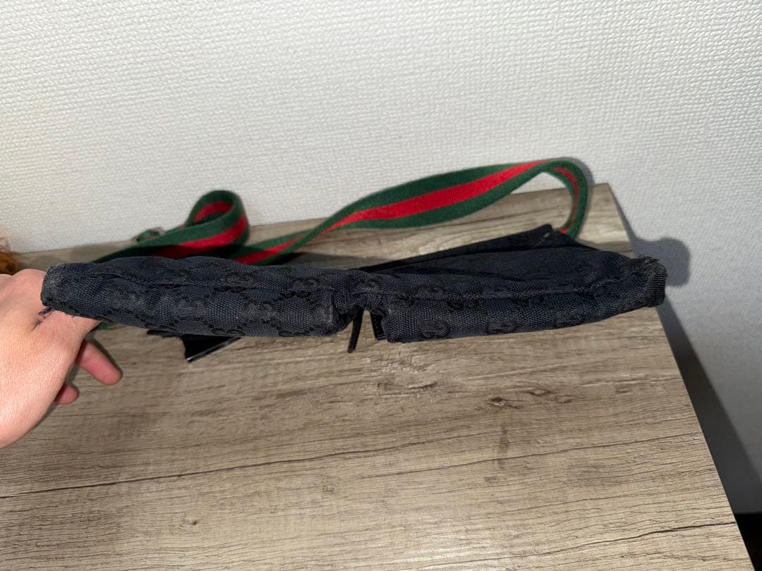 Gucci ボディバッグ ブラック
