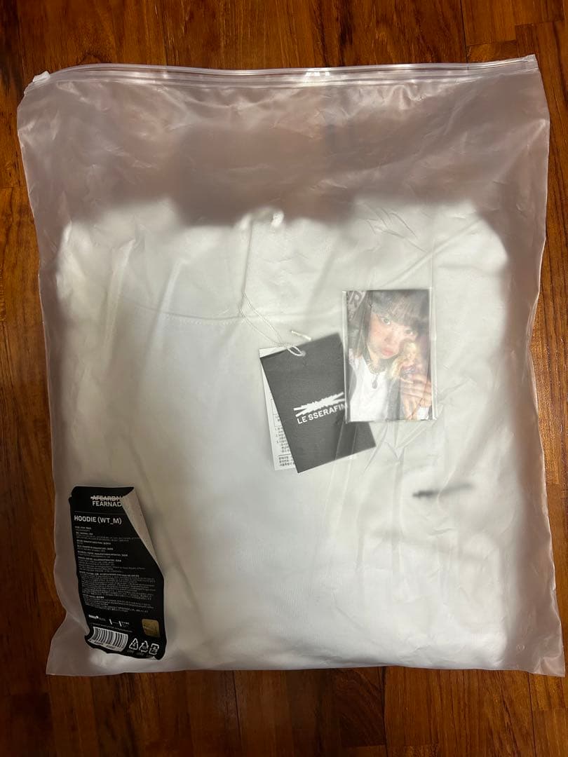 ルセラフィム　FEARNADA 2023 パーカー　フーディー　ポップアップ