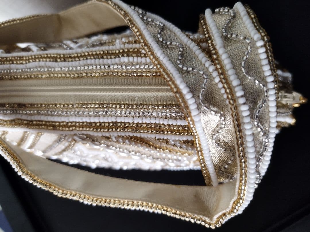 ＬＵＭＹ はしもと皇室御用達　ビーズバック　普段使いに使えそうなお洒落タイプ