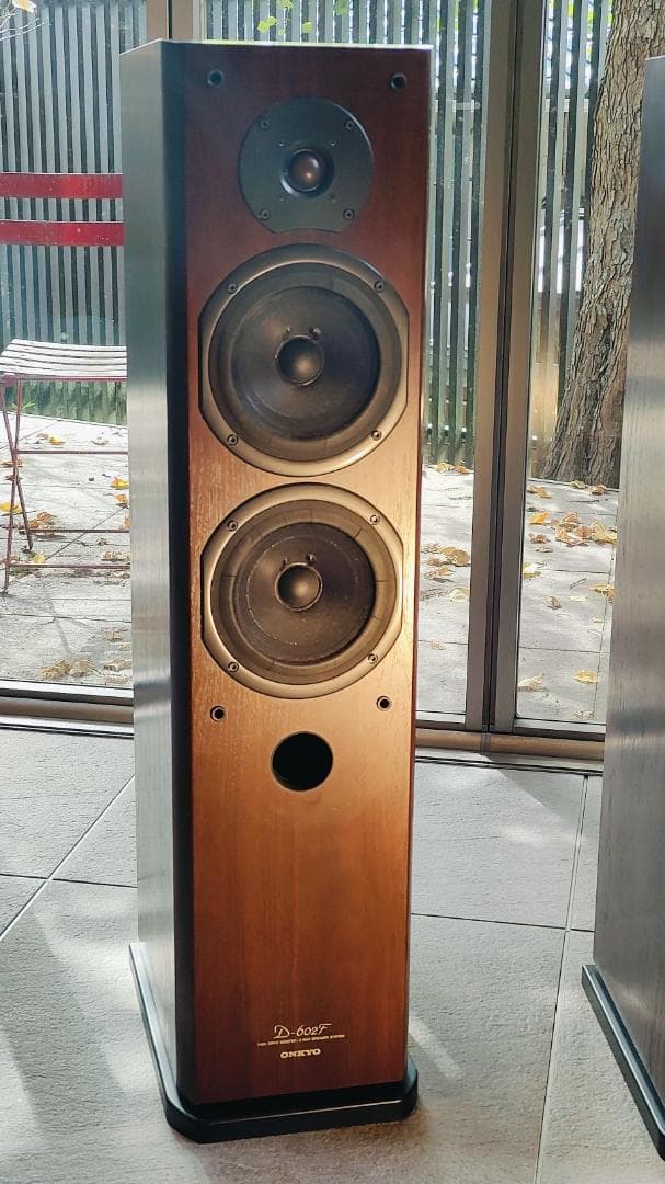 ONKYO D-602F トールボーイタイプのスピーカー 3ウェイ