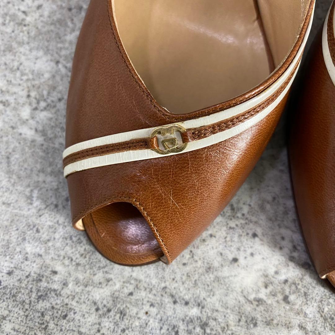 靴 Old Gucci open-toe pumps brown leather