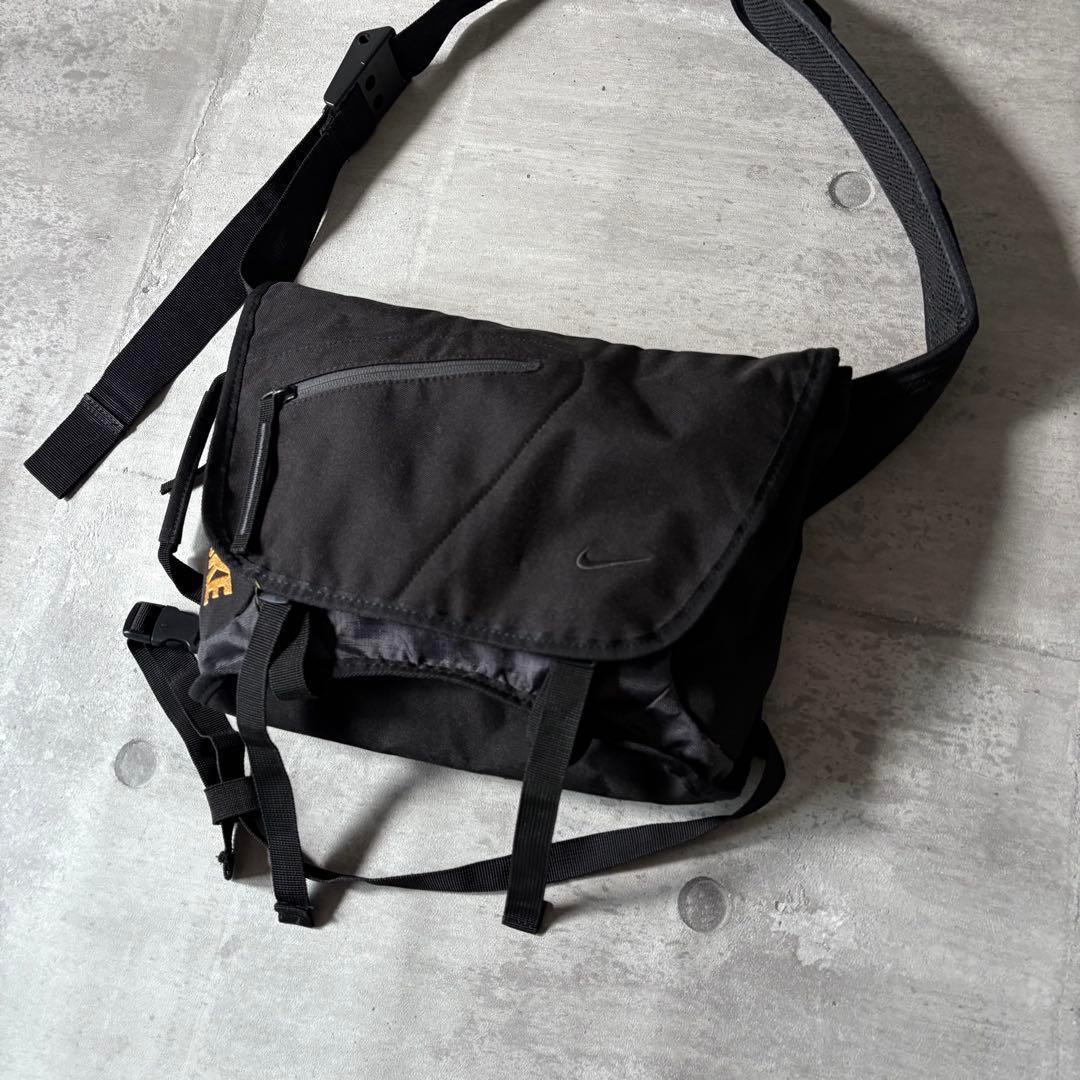 バッグ 90s old nike messenger slingbag y2k tech