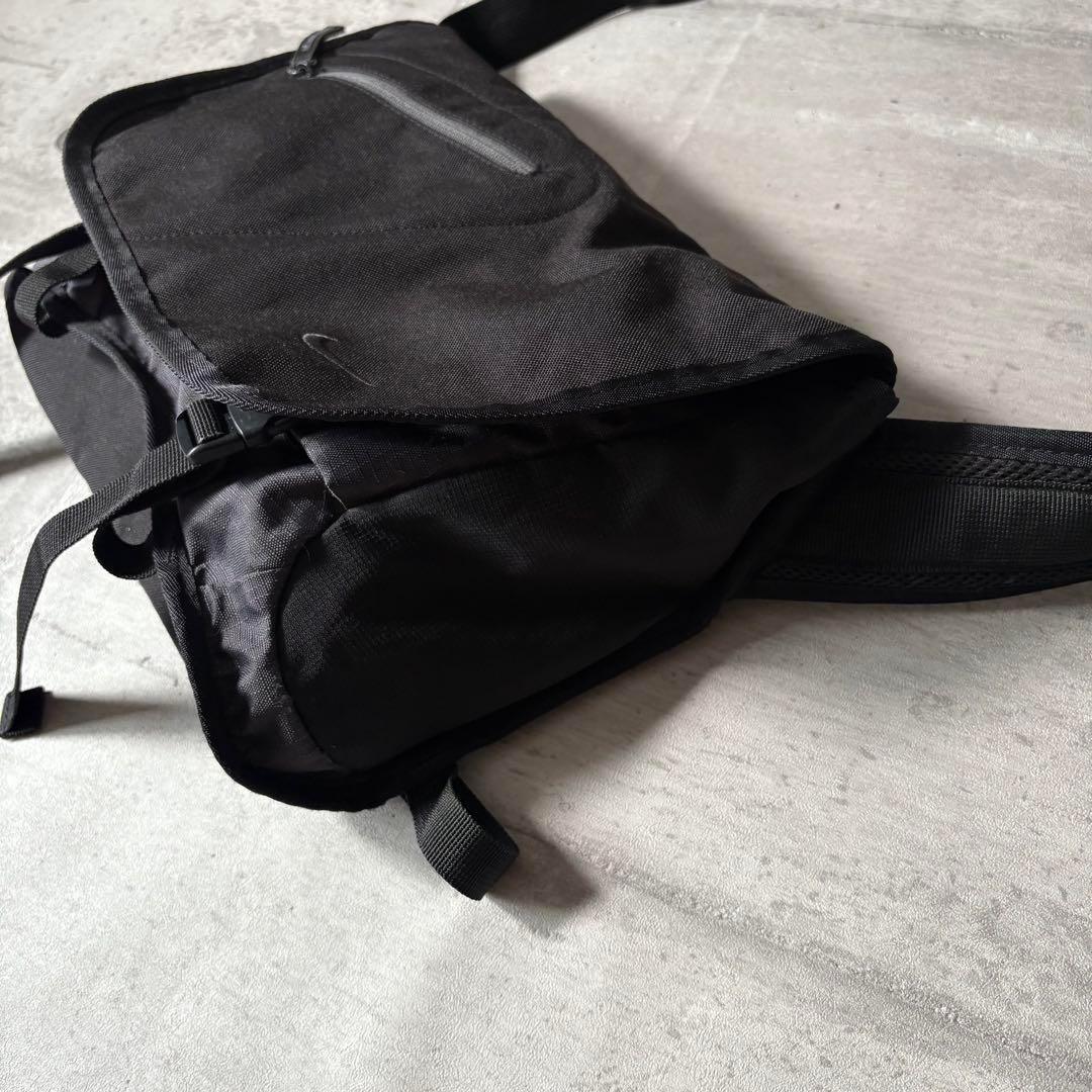 バッグ 90s old nike messenger slingbag y2k tech