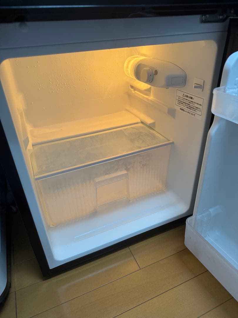【ほぼ未使用】冷蔵庫　一人暮らし用　コンパクト