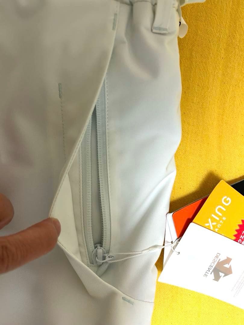 新品デサントスキーウェア 女性用