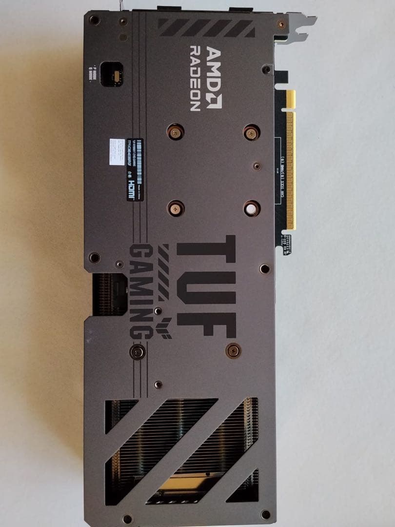 グラフィックボード・グラボ・ビデオカード ASUS TUF Gaming Radeon RX 9060 XT 16GB