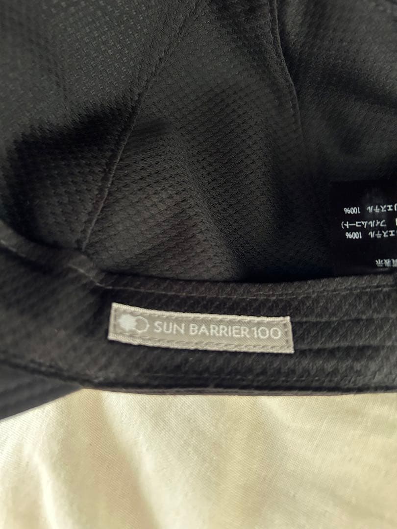 サンバリア100ブラック UVカット キャップ