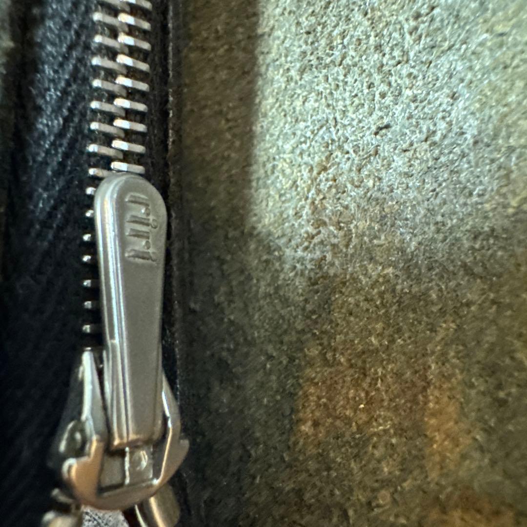 ゴローズ　三つ折り長財布