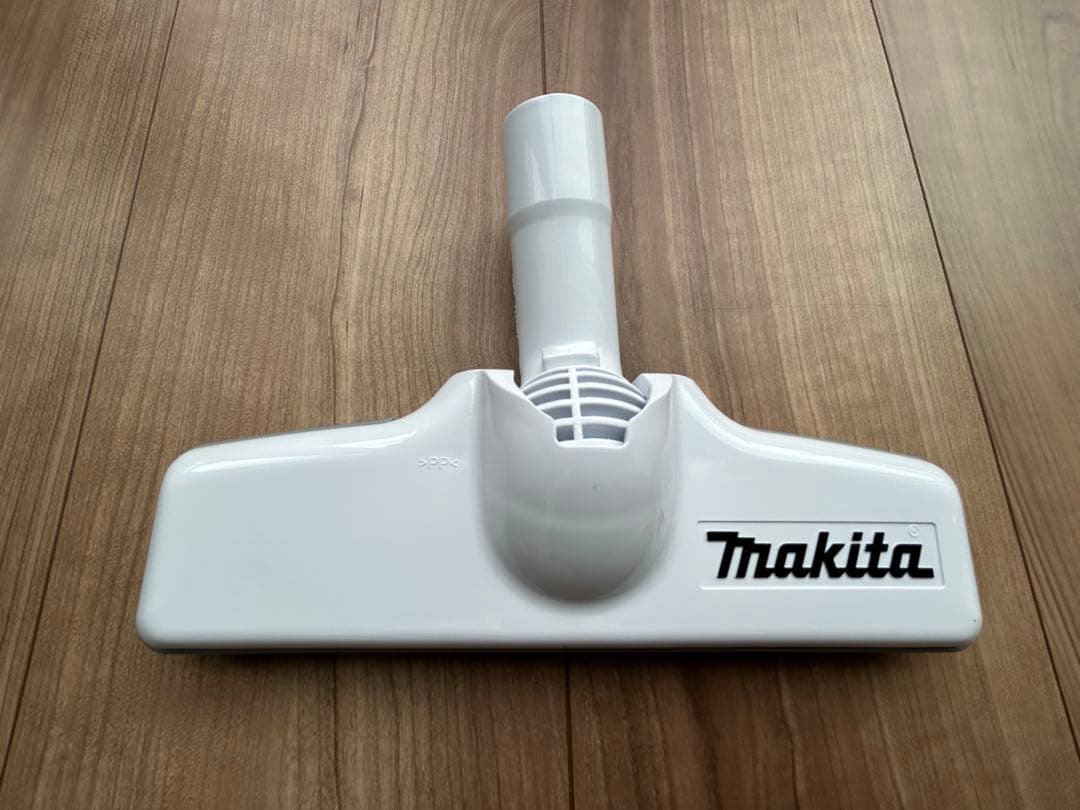 マキタクリーナー バッテリー&充電器セット　紙パック59枚付き