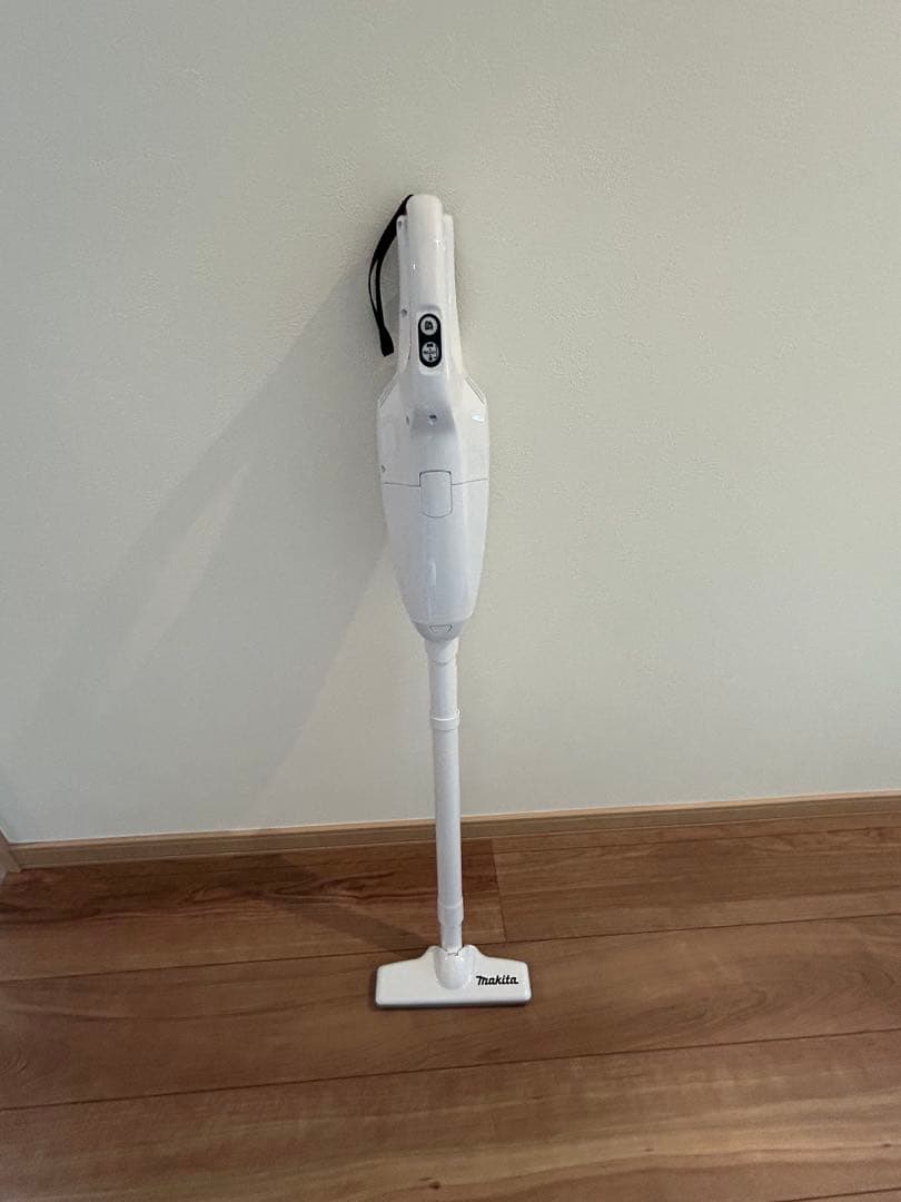 マキタクリーナー バッテリー&充電器セット　紙パック59枚付き