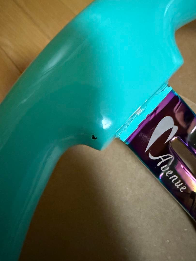 アベニュー　AVENUEステアリング　ミント　美品