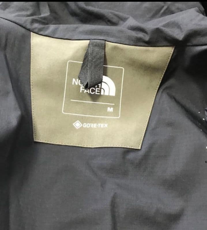 ノースフェイス　マウンテンジャケット　NP61800　M 　ニュートープ カーキ