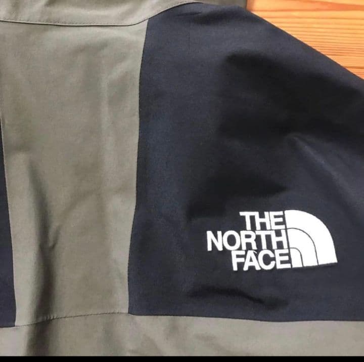 ノースフェイス　マウンテンジャケット　NP61800　M 　ニュートープ カーキ