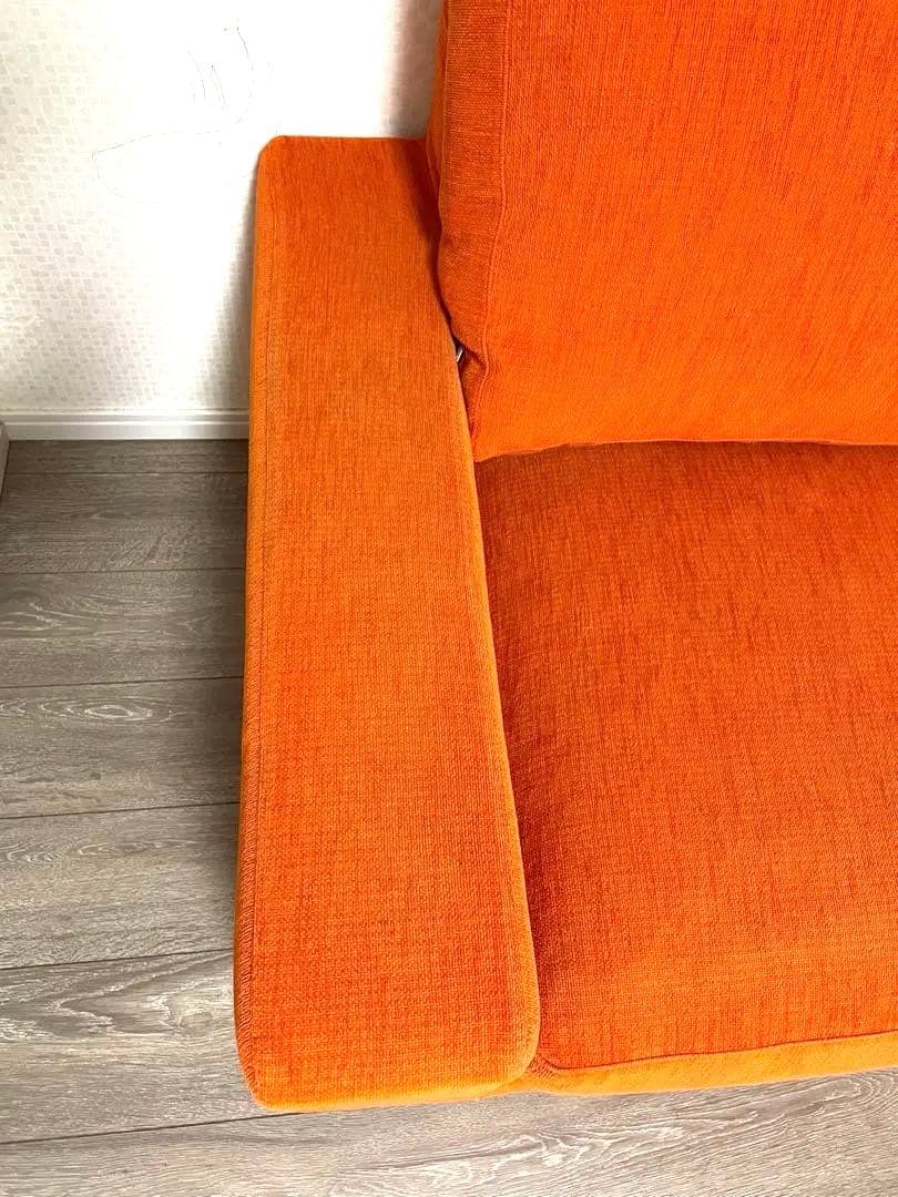 IDC大塚家具　テラソー　オレンジ色 2人掛けソファー　羽毛100% 送料込み