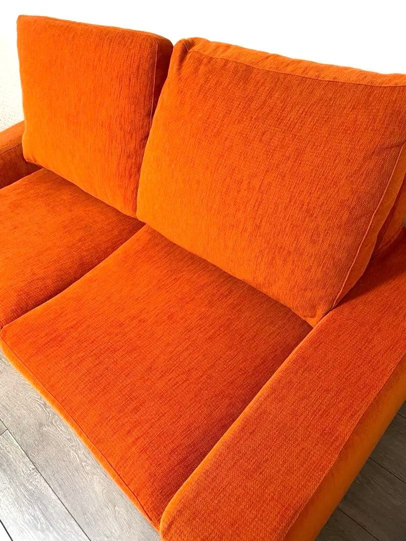 IDC大塚家具　テラソー　オレンジ色 2人掛けソファー　羽毛100% 送料込み
