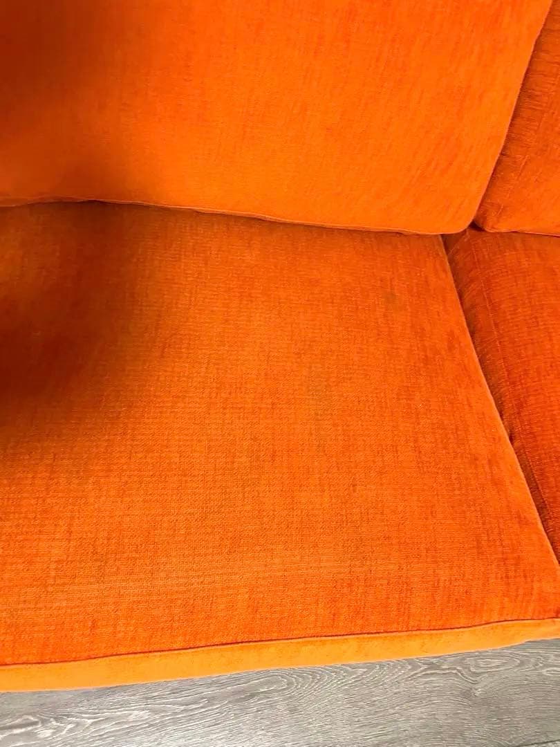 IDC大塚家具　テラソー　オレンジ色 2人掛けソファー　羽毛100% 送料込み