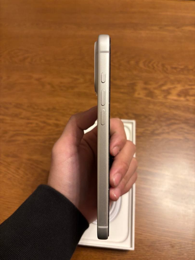 iPhone17ProMax 256GB シルバー　SIMフリー　アクセサリー付