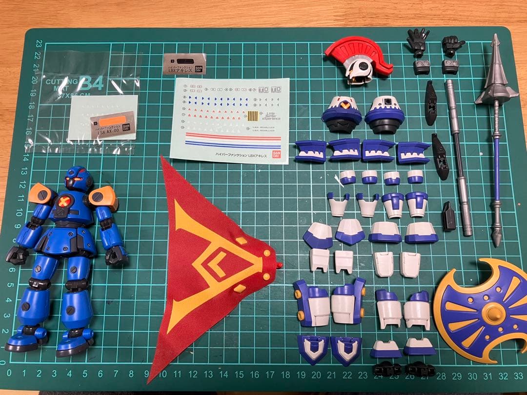 ハイパーファンクション　LBX アキレス&AX-00 ダンボール戦機