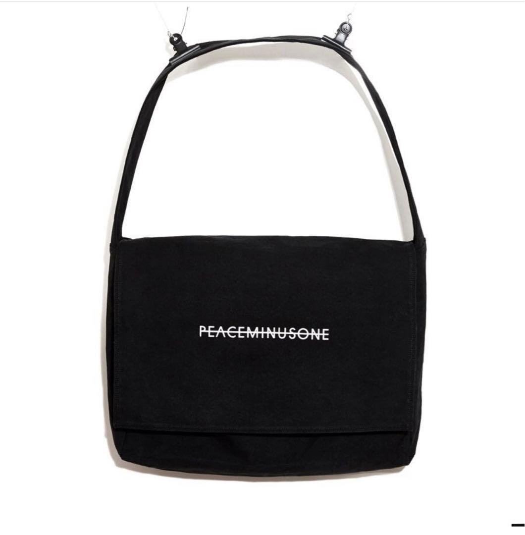バッグ peaceminusone oversized messengerbag
