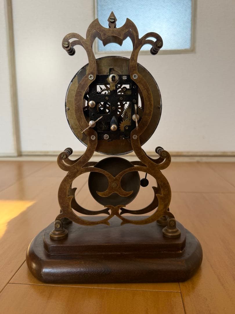 ガラスケース付き置時計 ローマ数字