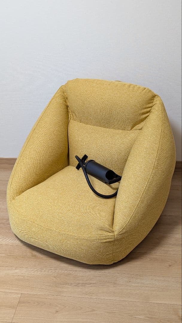 無印良品　空気でできたソファ　イエロー