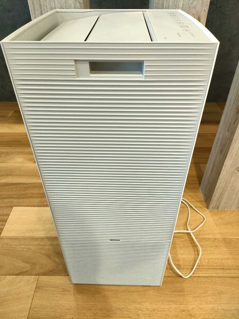 ダイキン 加湿　空気清浄機 MCK70ZE2-W 2023年製