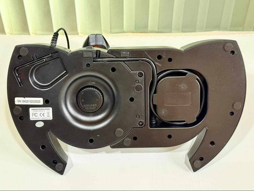 Thrustmaster フライトスティック T.Flight Hotas X