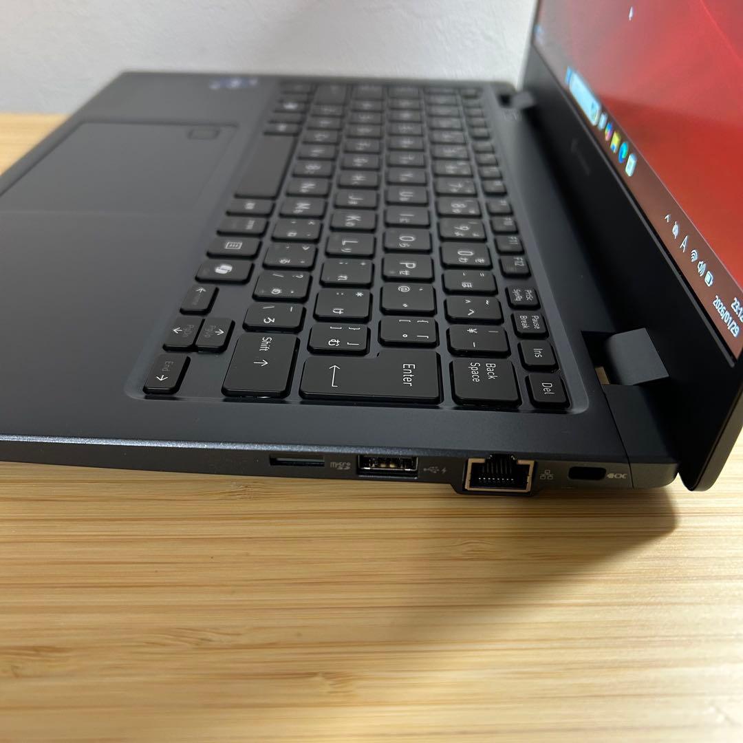 美品 東芝 13世代 i5-1345U FHD/16GB office2024