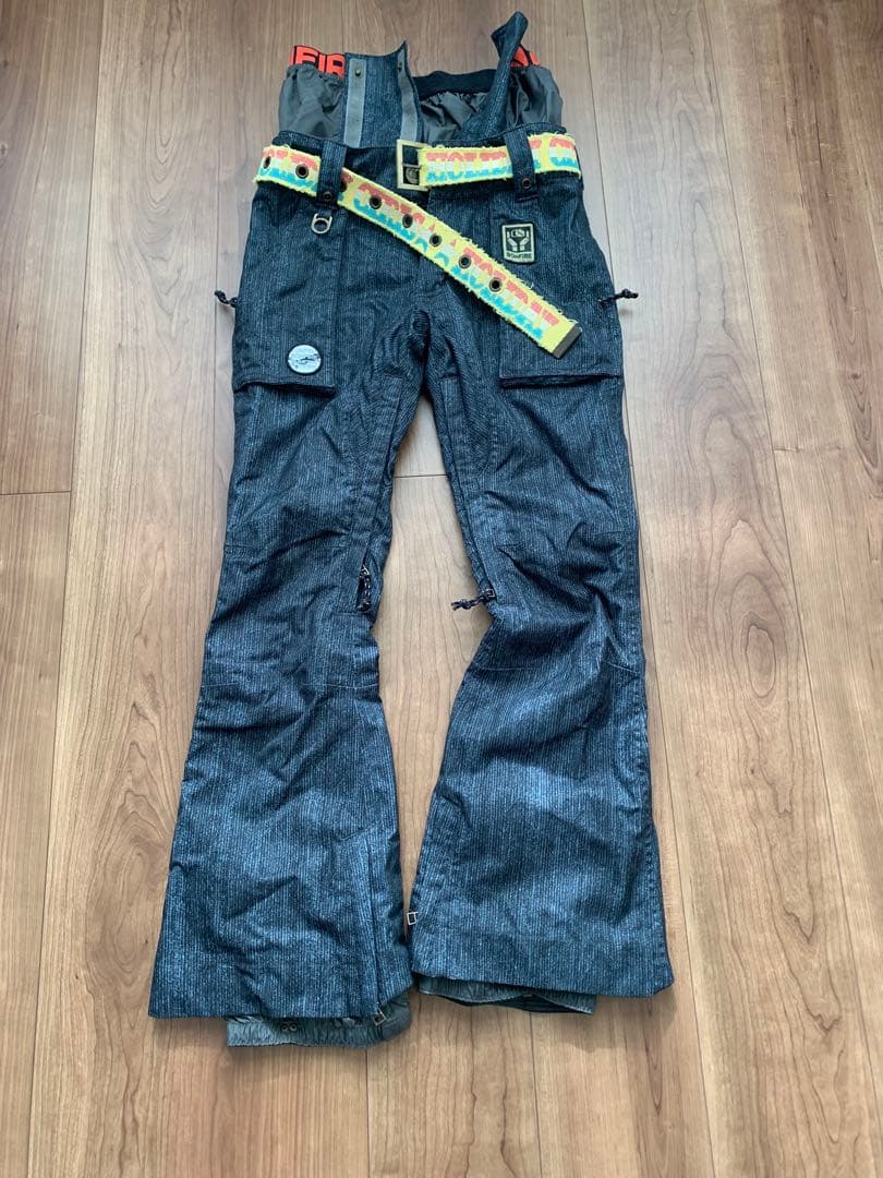 子ども用スノーボードウェアセット　Burton BONFIRE ジュニア