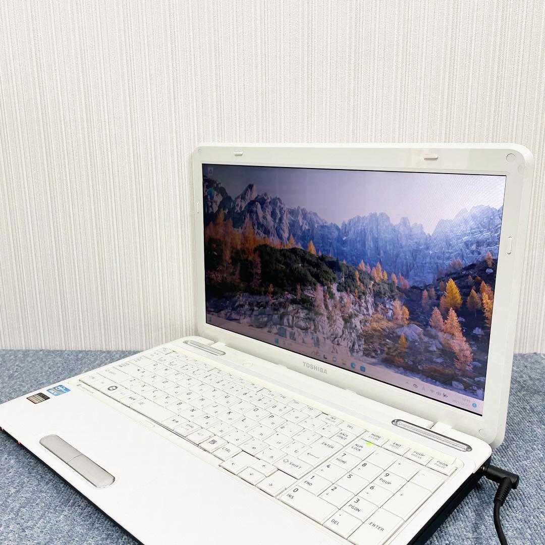 ノートパソコン　Windows11　オフィス付き　爆速SSD搭載