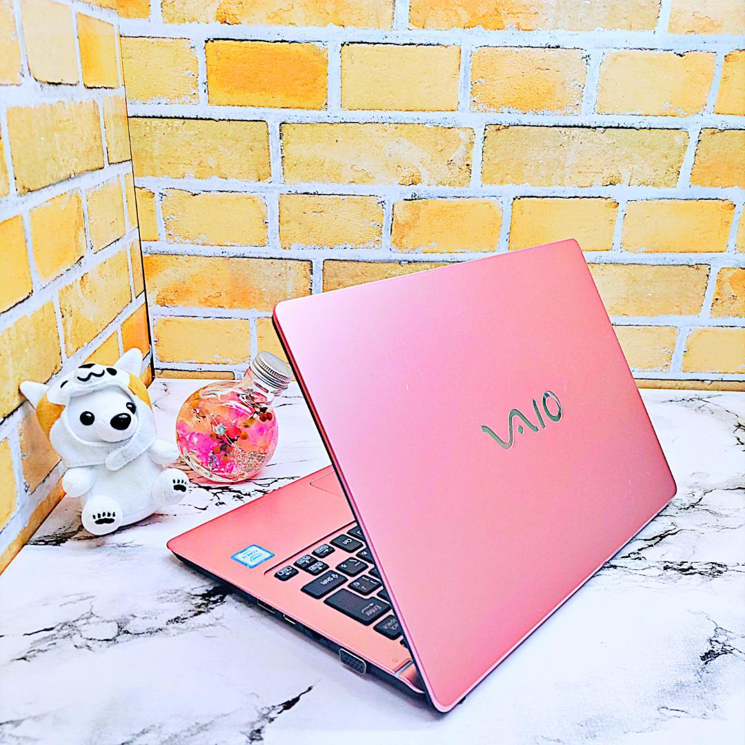 レアなピンク❤️ノートパソコン❣️Core-i3☘️爆速SSD✨軽量・コンパクト