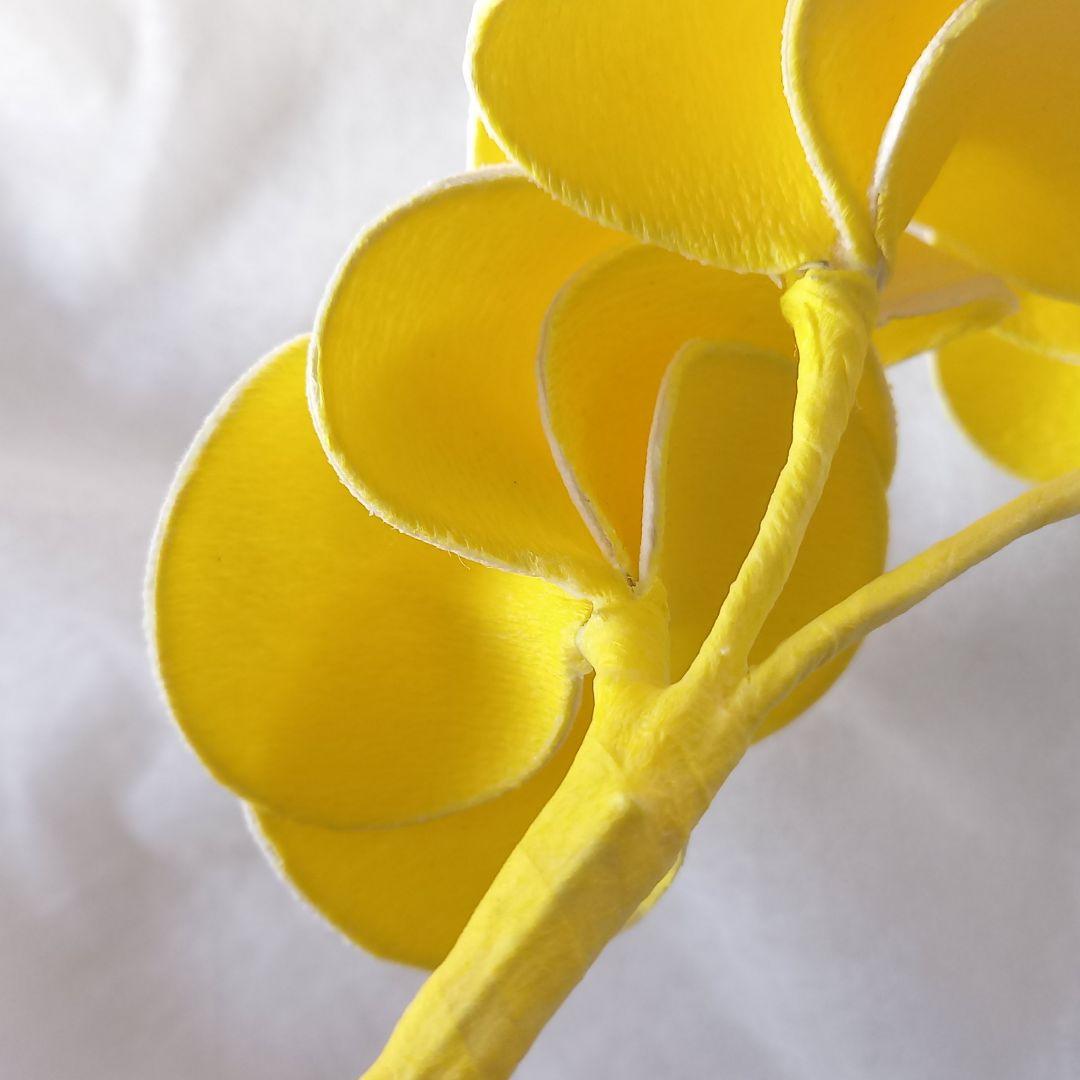 未使用 コサージュピンブローチ ホワイトイエロー マディソンブルー アクセサリー