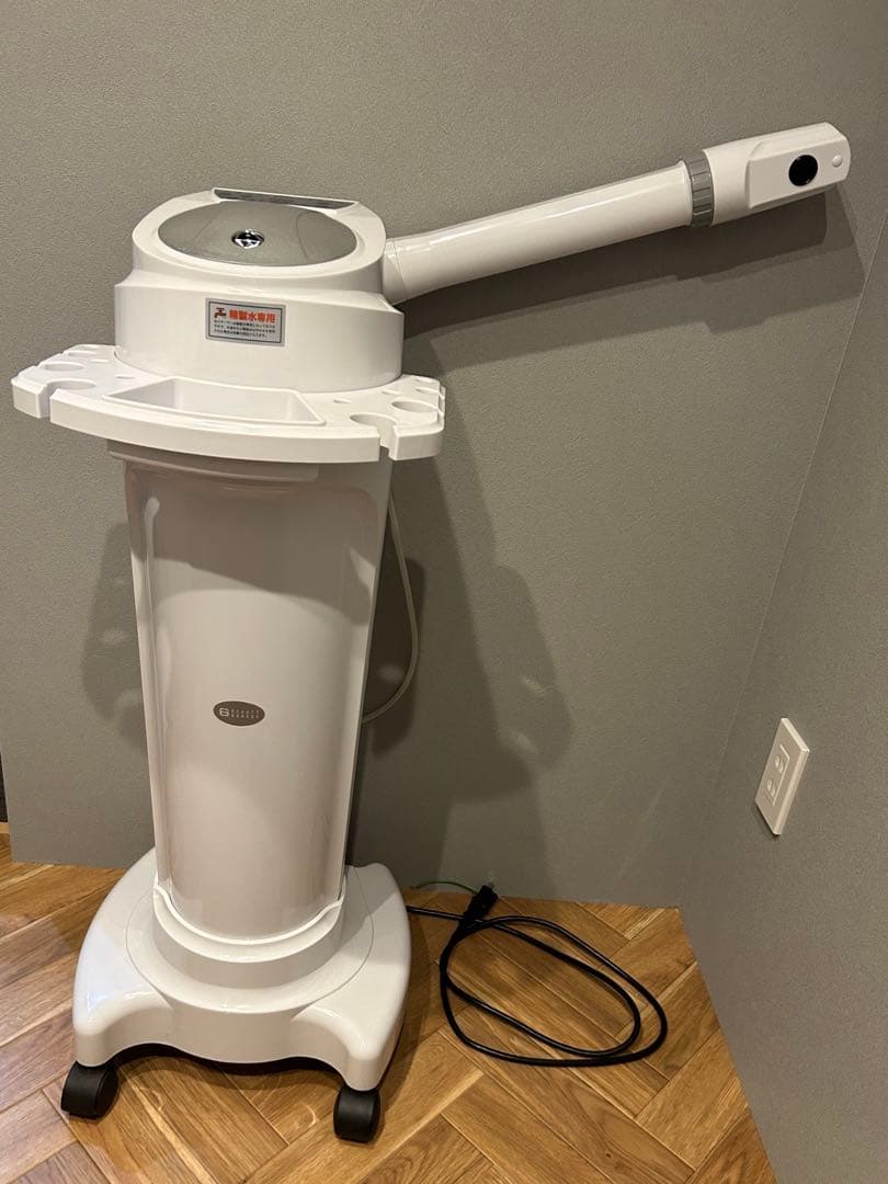 【中古品】ビューティーガレージ　複合フェイシャルスチーマー　ホワイト