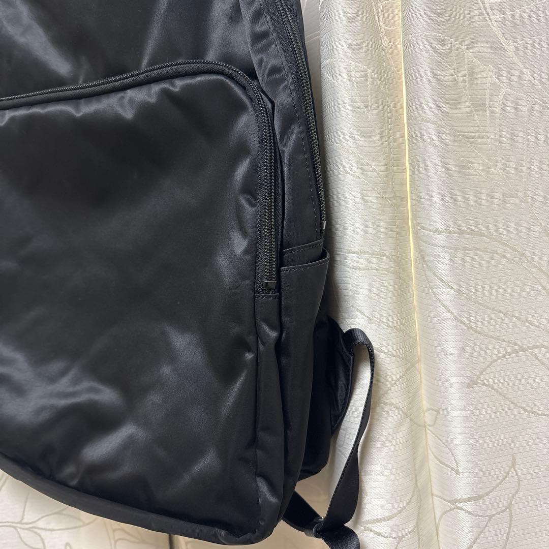 ほぼ未使用ラシットポケット多数A4&パソコン入るビジネスリュック