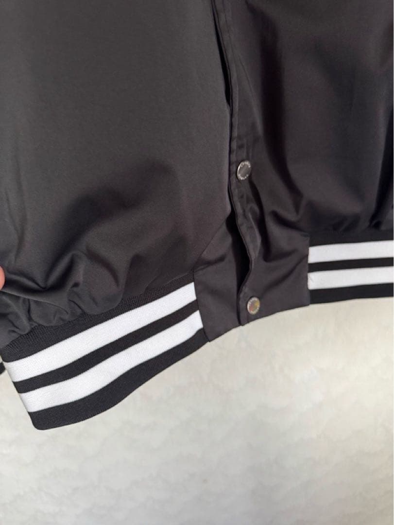 k*3様 CRONOS クロノス スタジャン ブラックホワイト Mサイズ ナイロ