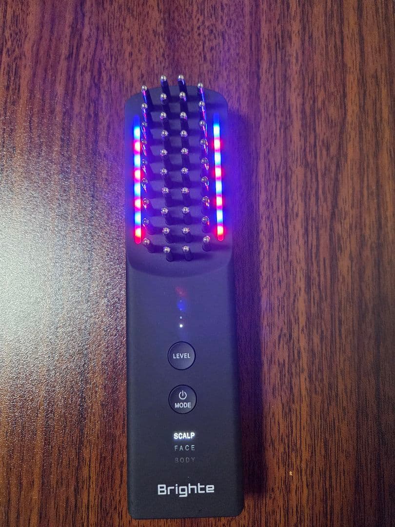 ブライトエレキブラシプラスBrighte ELEKI BRUSH+ 美顔器