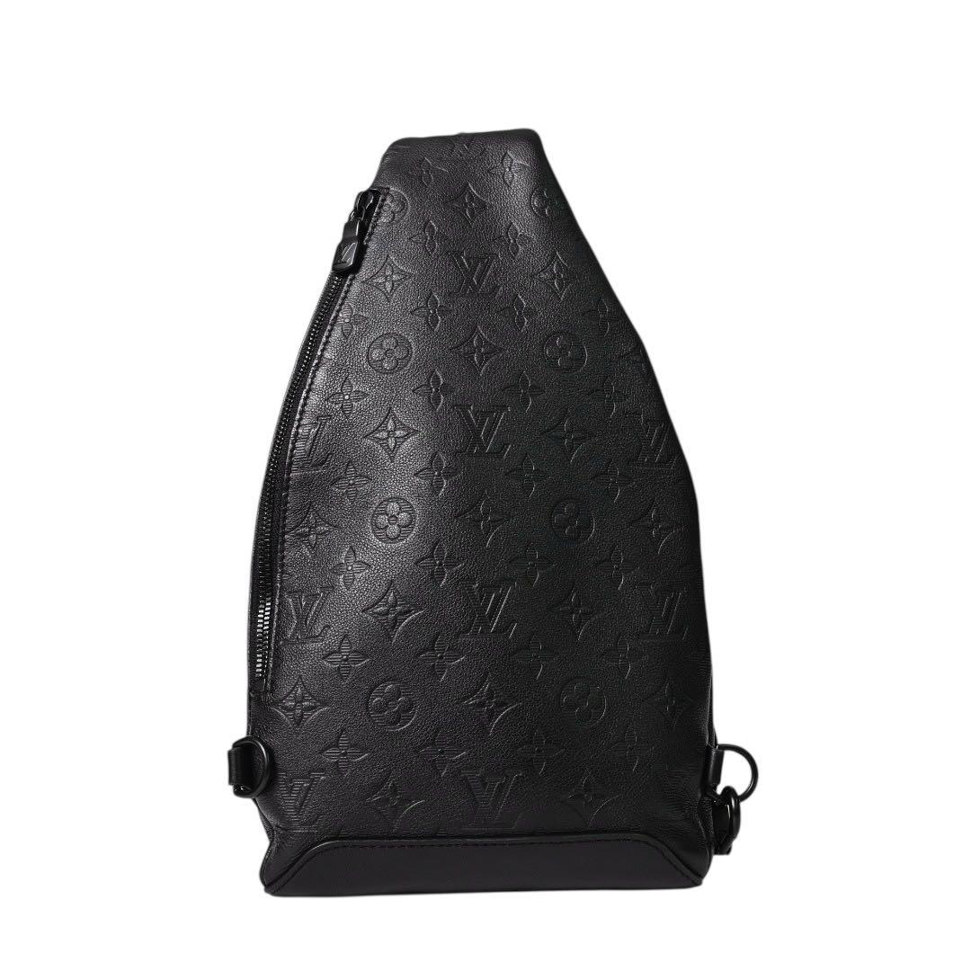 【新品同様】ルイヴィトン　モノグラム　シャドウ　ボディバッグ　スリングバッグ　黒