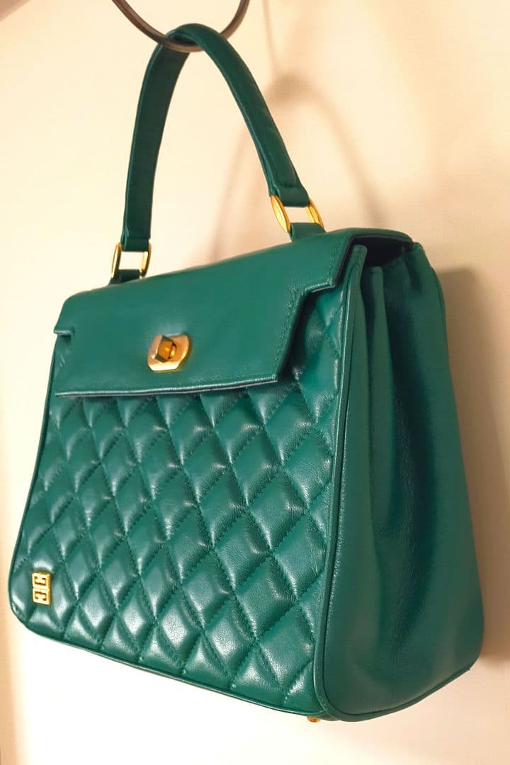 最終値下 GIVENCHY ジバンシー ラムレザー ハンドバッグ 緑 マトラッセ